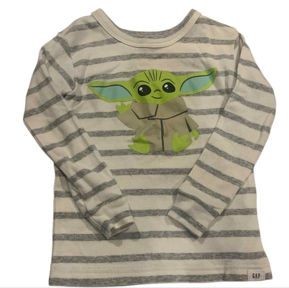 Gap Yoda Pajama Set. White With Gray Stripes An Adorable Baby Yoda Sz 2T - Picture 2 of 10